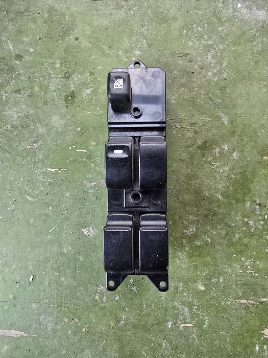 Блок управління склопідйомниками на mitsubishi lancer x