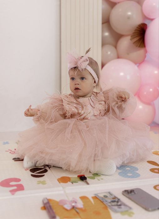 Сукня на рочок , святкова сукня