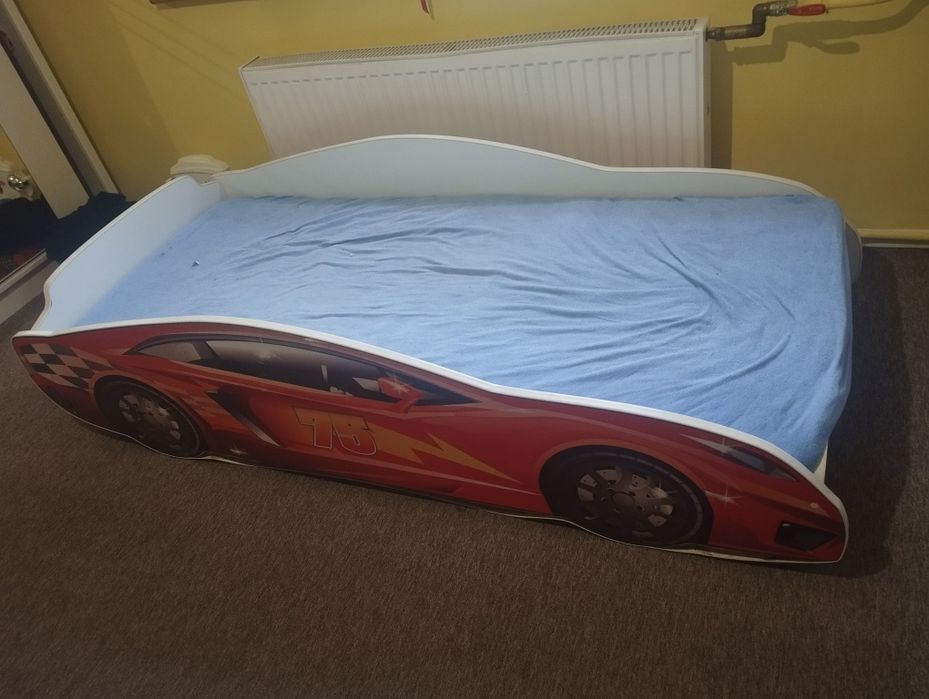 Sprzedam łóżko dziecięce.