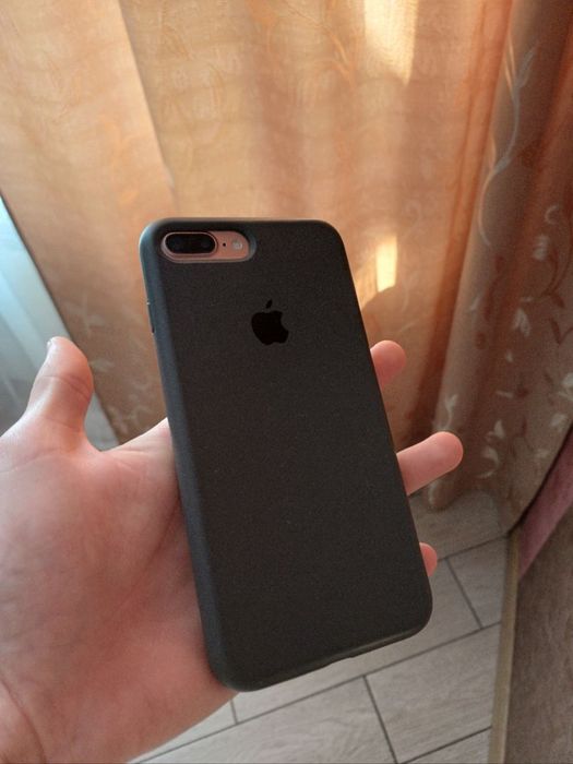 Продам IPhone 7 plus, Rose Gold 32 Гб