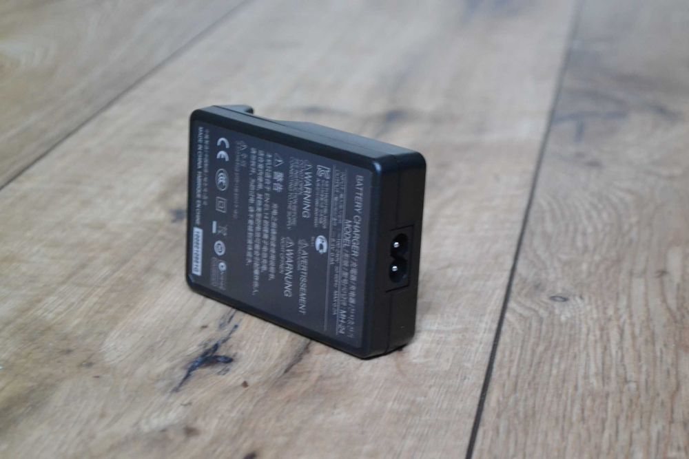 Ładowarka MH-24 do bateria EN-EL14 Nikon D3100 D5100 D3200 i innych