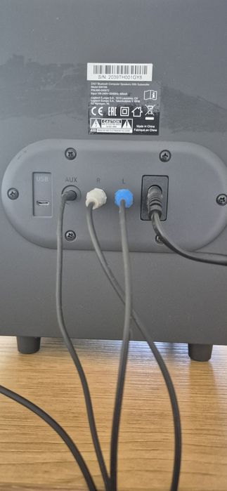Colunas Logitech