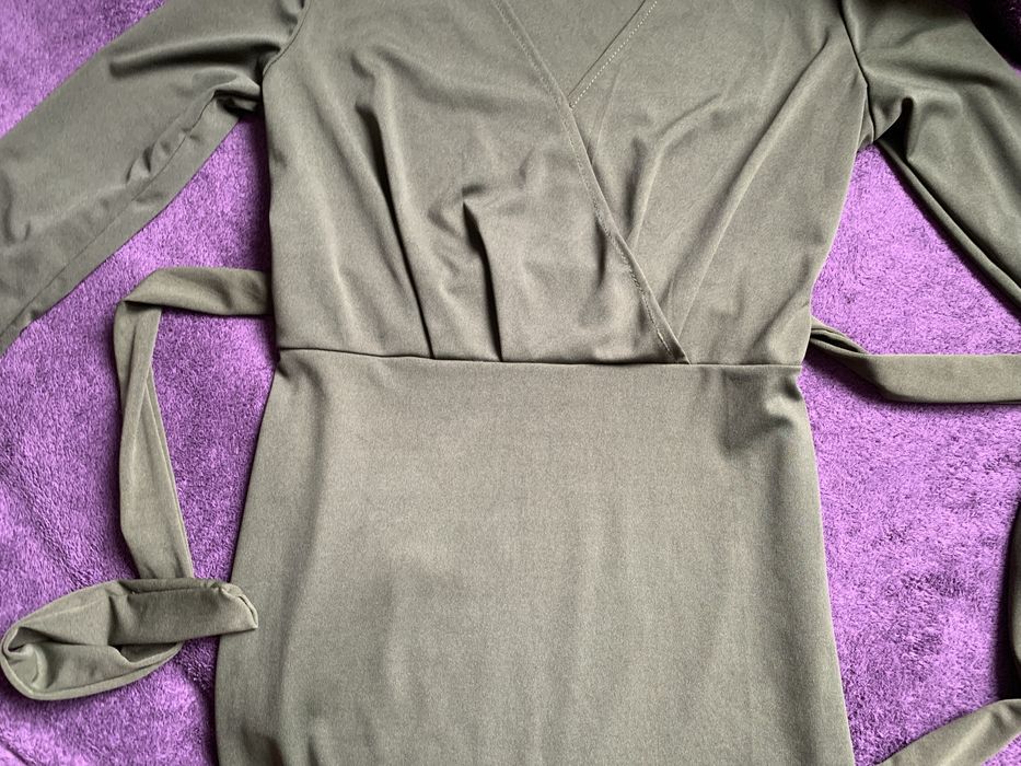 Elegancka zielona sukienka (S/M)