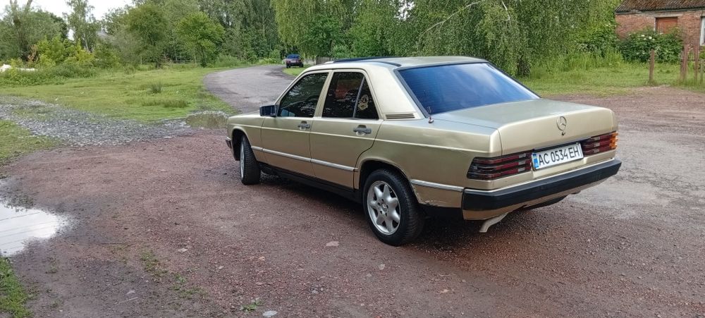 Продам Мерседес 190