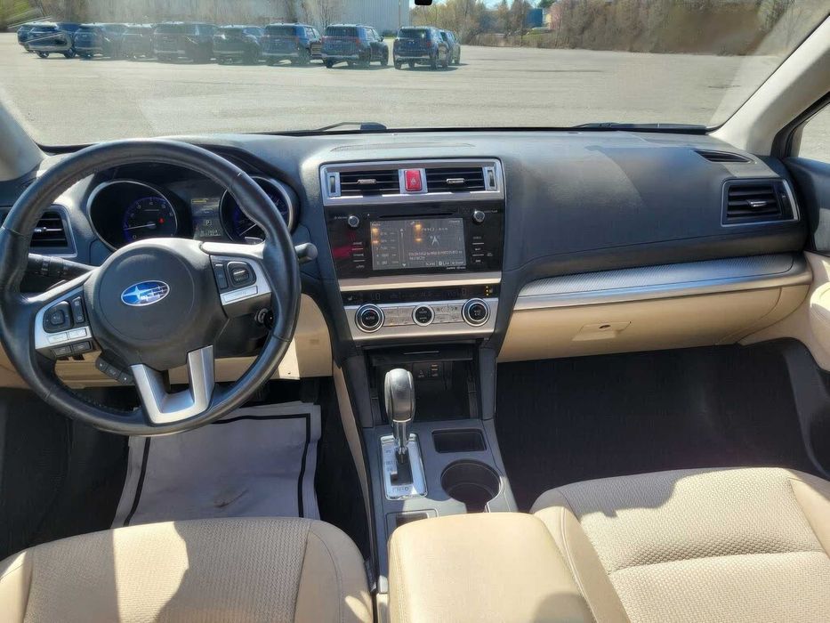 Subaru Outback 2.5i Premium      2015