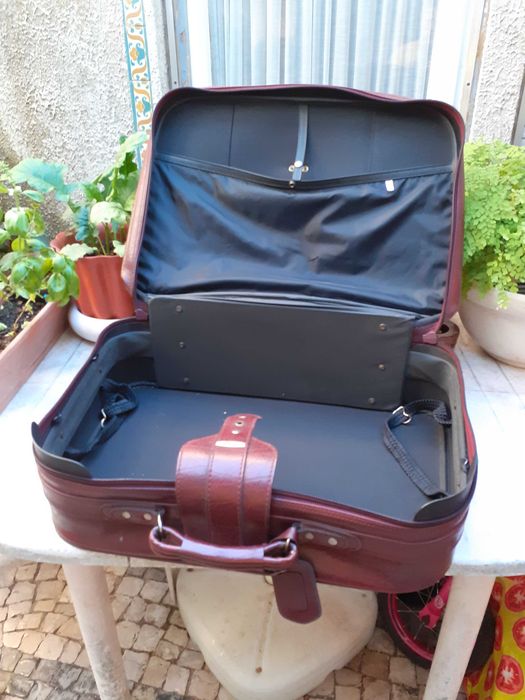 Mala Vintage Castanha Escura