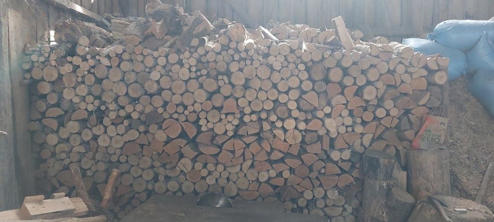 Sprzedam drzewo porąbane