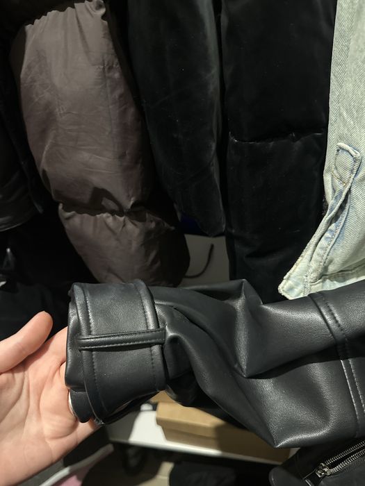 курточка косуха Mango