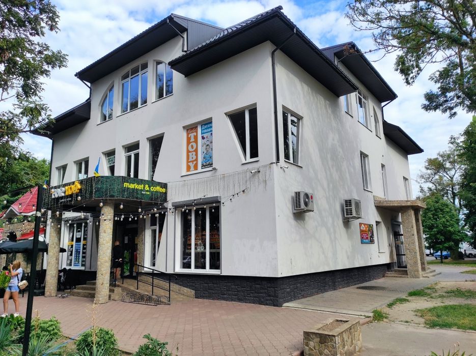Оренда комерційних приміщень в м.Нововолинськ від 50 до300 м.кв.