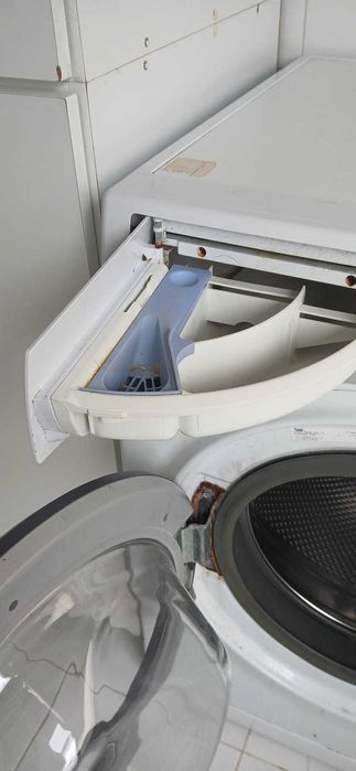 Máquina de lavar e roupa Ariston (7Kg) A+++