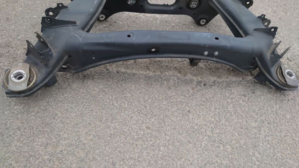 Подрамник Мерседес w204 w205 w212 w213 w238 w221 w222 ML GL GLS GLE