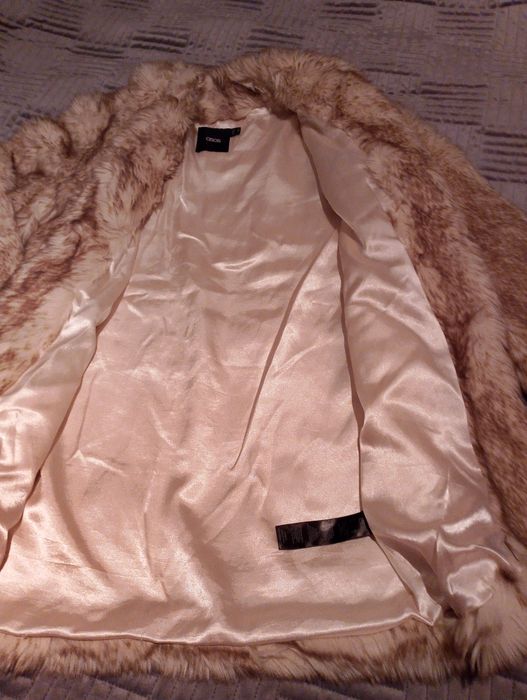 Sztuczne futerko damskie Asos r. 36 S