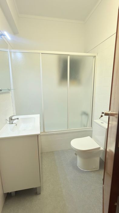 Alugo quarto na Póvoa de Santa Iria