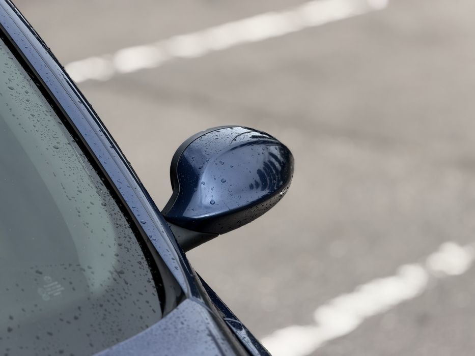 BMW 3 Series 320i