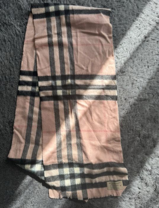 Szalik Burberry – 100% kaszmir, oryginalny