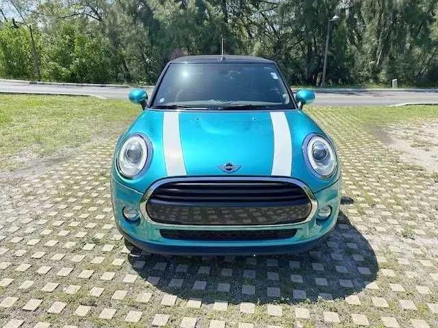 2017 MINI Cooper
