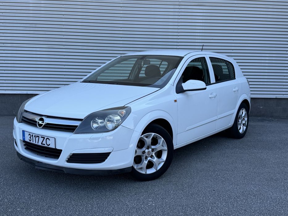 Opel Astra — fotografia 2