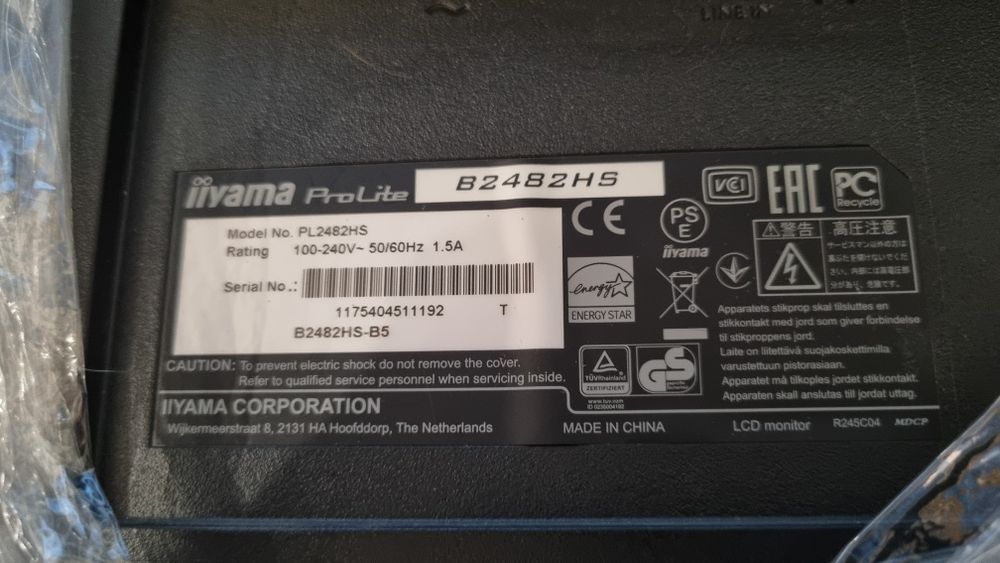 SALDO - 2ecran de computador com suporte incluido
