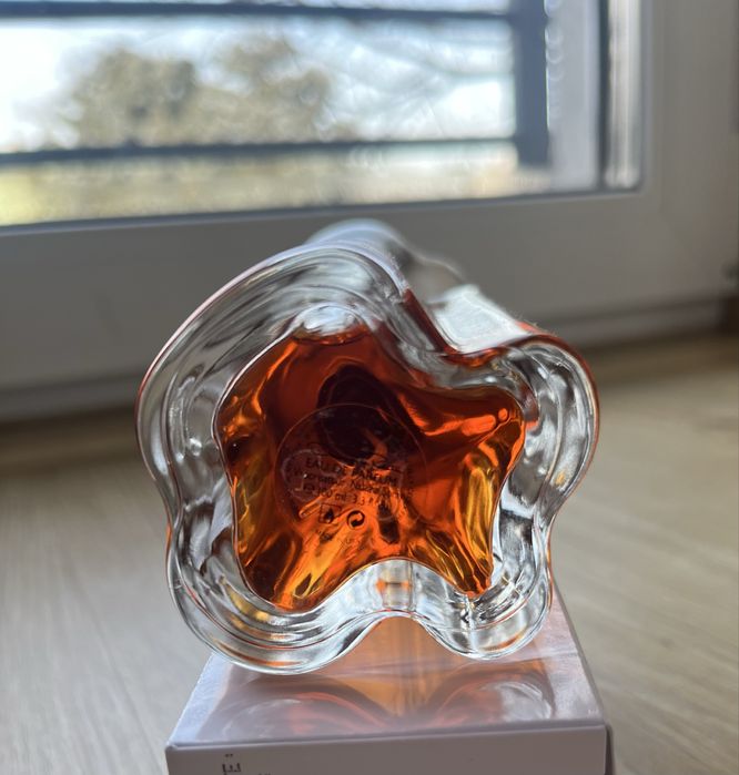 Esprit d’Oscar Oscar de la Renta