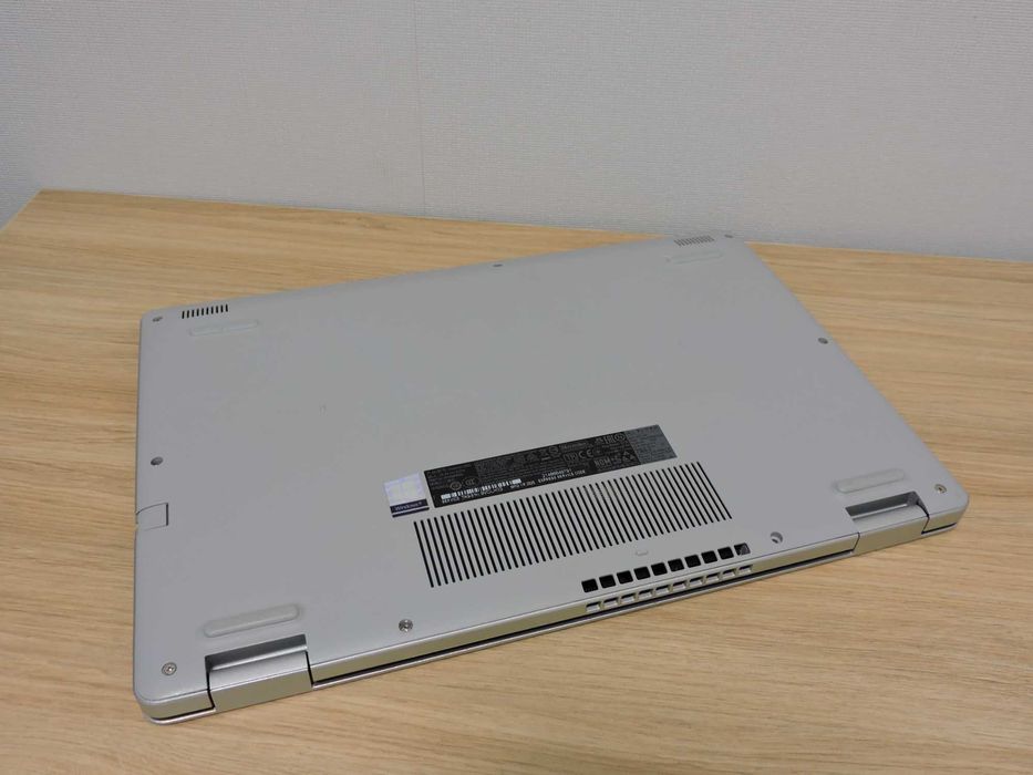 Dell Inspiron/15.6” FHD IPS/i5 1035G1/16GB/SSD 256/UHD