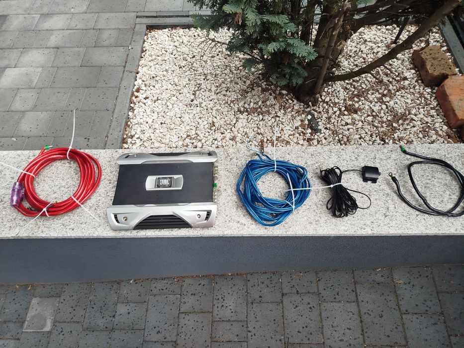 Wzmacniacz JBL GTo 3501