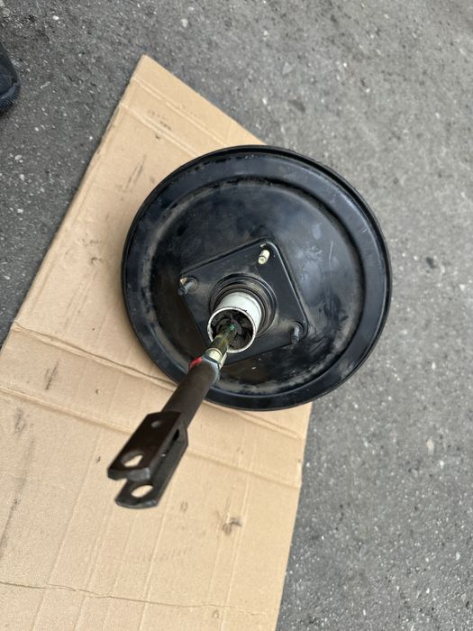 Вакумный усилитель тормозов Ауди 100 С4 А6 С4