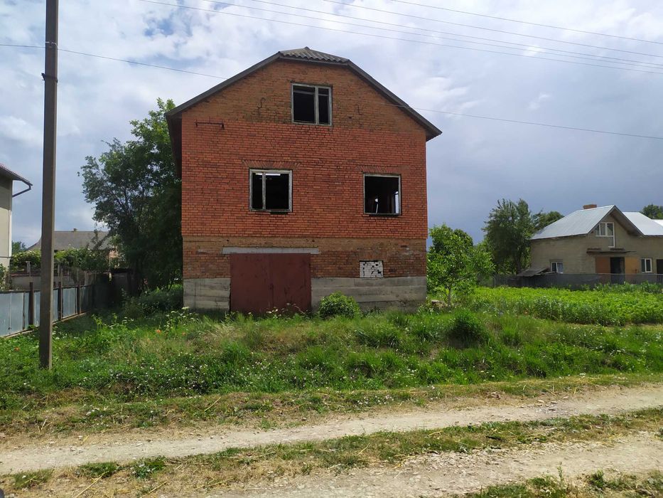 Незавершене будівництво