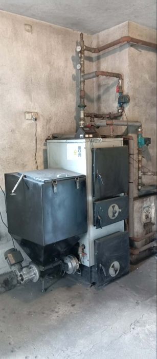 Piec z podajnikiem ślimakowym SARGAS RW 25kW