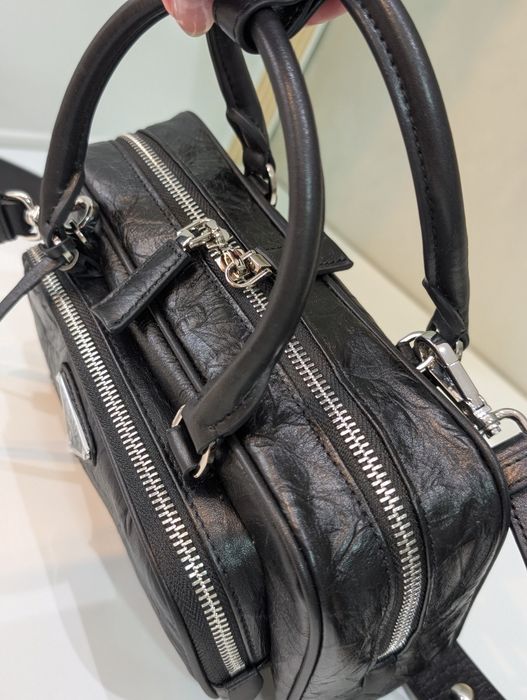 Сумка Prada з натуральної шкіри