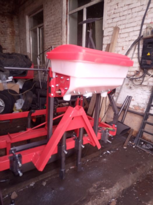 Пленкоукладчик грядообразователь в наявності!!!