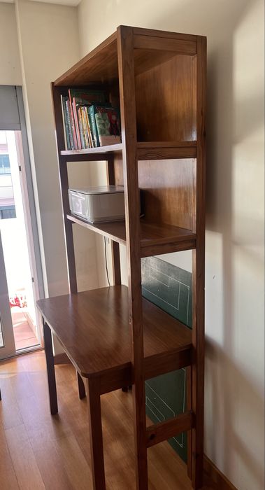 Mesa Secretaria com prateleiras