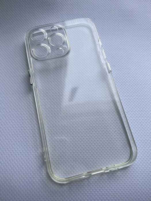 Прозорий чехол на IPhone 13 pro
