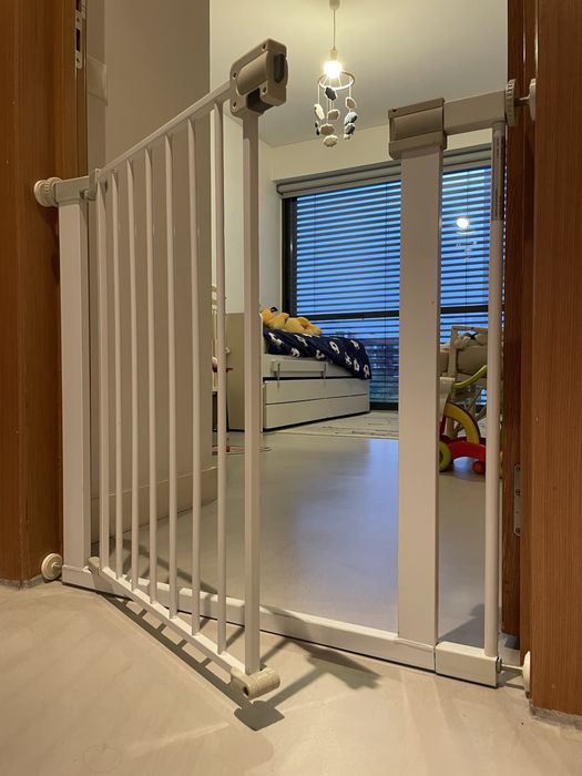 Portäo de Segurança de criança branco, como novo