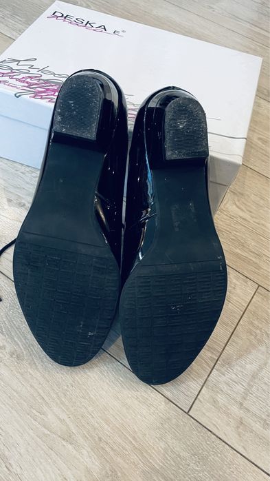 Buty markowe skórzane r. 39 ale to bardziej 40 (26,5cm)  bdb