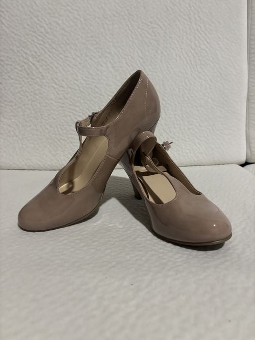 Buty czółenka obcas Graceland lakierowane