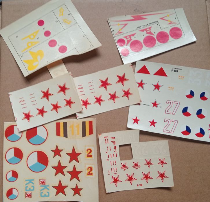 Декали масштаб 1:35