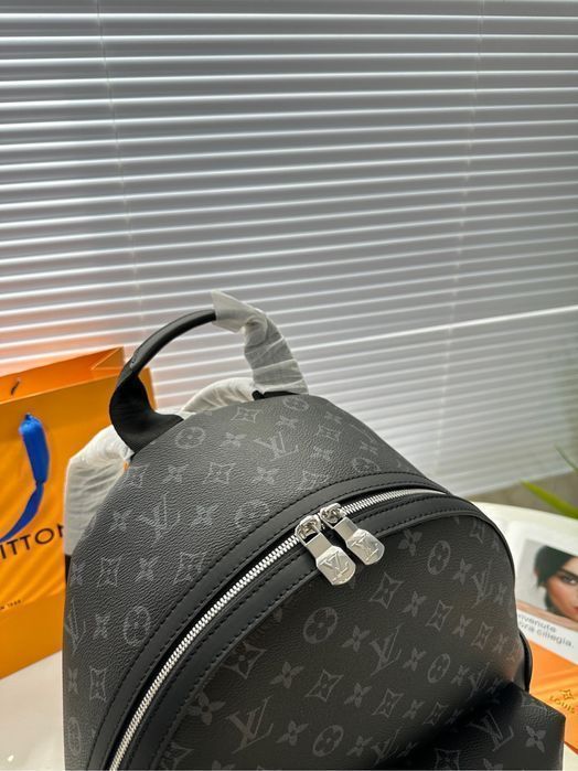 Рюкзак Louis Vuitton Discovery Eclipse мужской унисекс женский черный