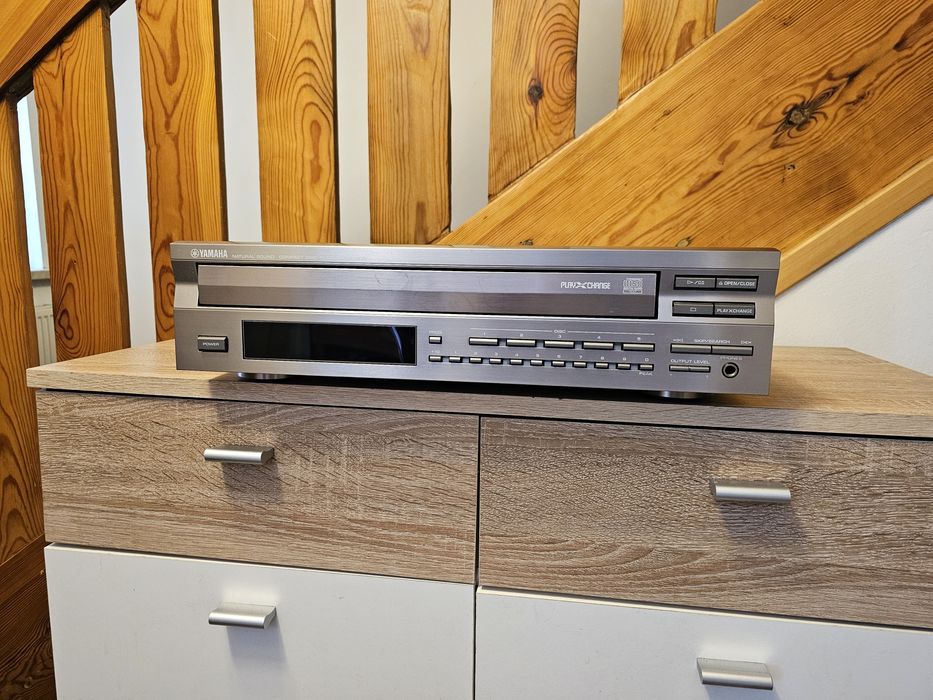 ODTWARZACZ CD Yamaha CDC-675 sprawna zmieniarka Kożuchów