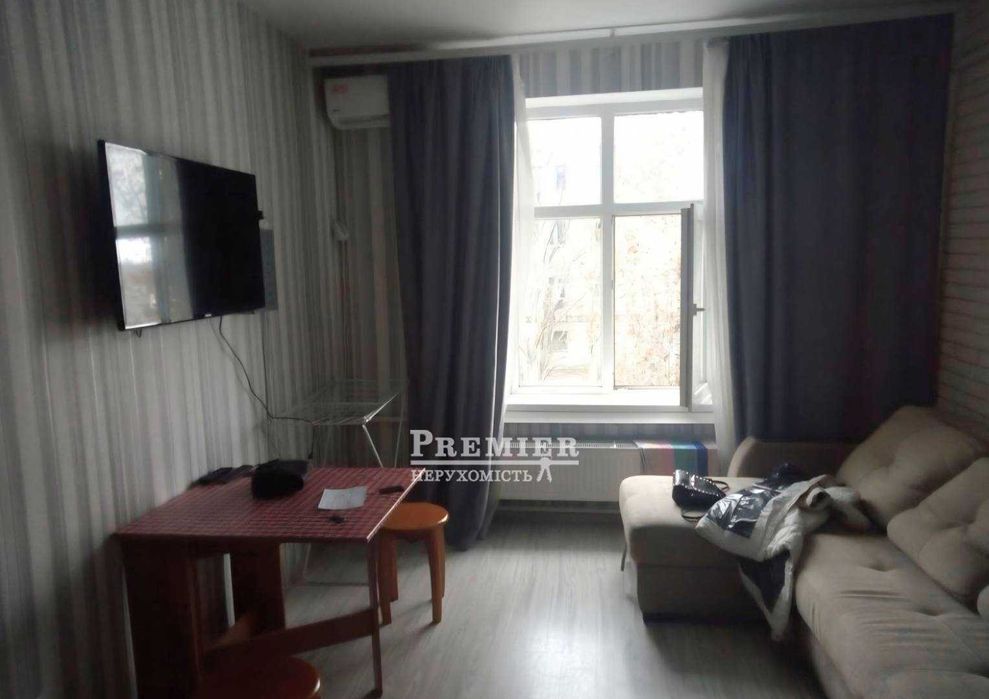 Продам 1 кімнатну квартиру з ремонтом. 15 хвилин до центра Одеси.