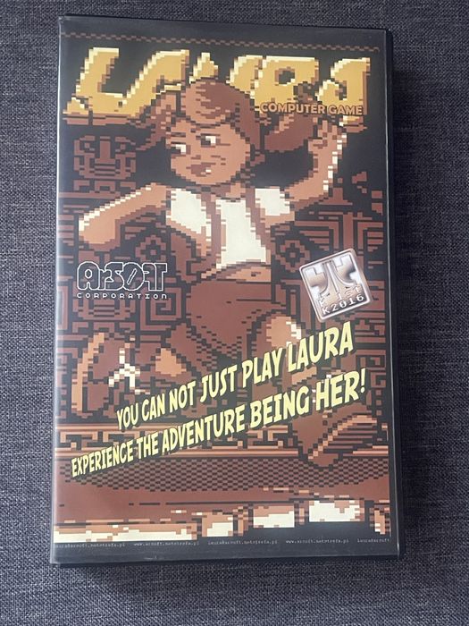 ATARI XL XE Laura Gra BOX Wydanie 2 Angielskie ArSoft UNIKAT RETRO Larek