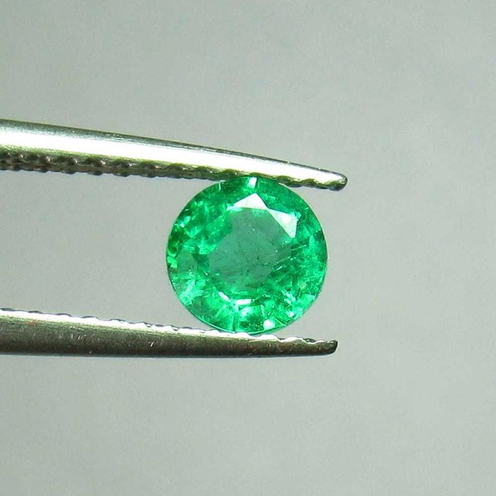 SZMARAGD - na złoty pierścionek , sygnet - 100 % Natura VS + _ 0.91 ct