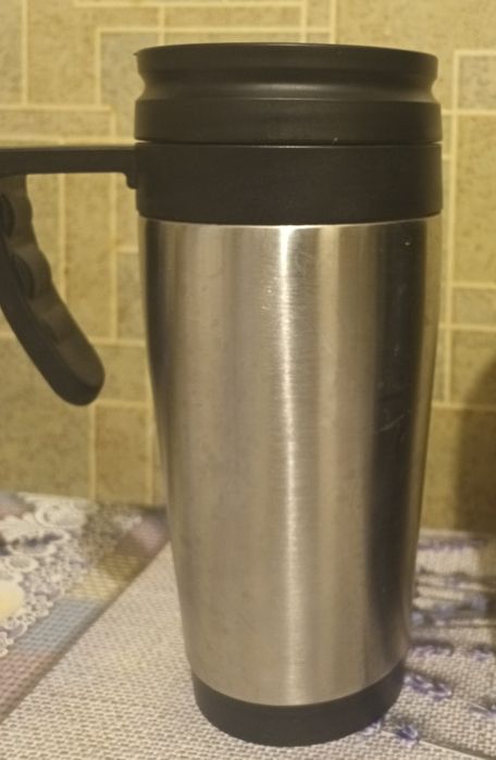 Термокружка и бутылка для воды