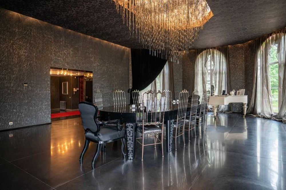 Оренда будинку для весіль, відпочинку та вечірок.