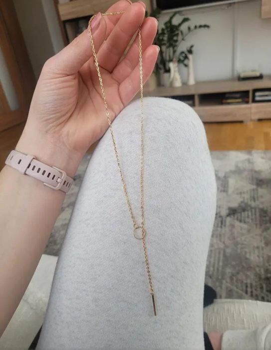 Długi Łańcuszek W Kształcie Litery Y. Elegancki Łańcuszek Na Ob