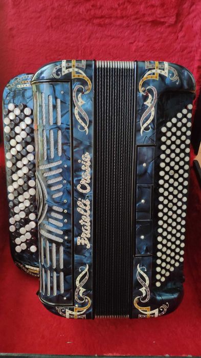 Acordeão Fratelli Crosio 120 Baixos + Caixa