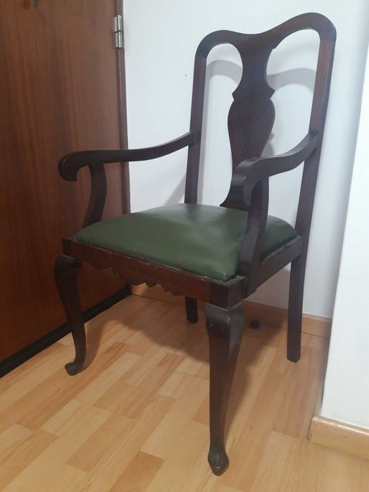Cadeirão de Madeira