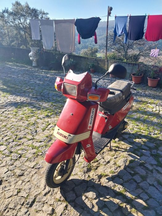 Vendo Scooter suzuki Penafiel • OLX Portugal