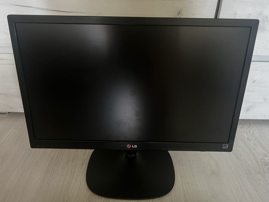 Компʼютерний монітор LG 22m35 (21,5”)