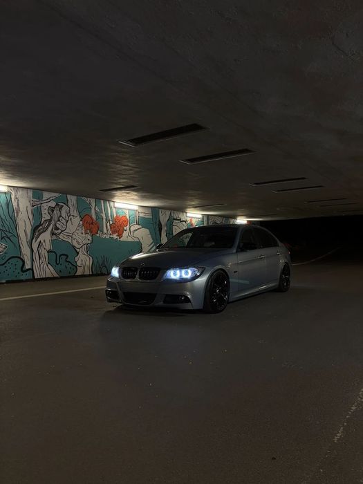 BMW Seria 3 BMW E90 330i M-Pakiet 258KM