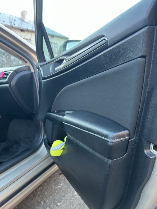 Форд Фюжен 2018 року